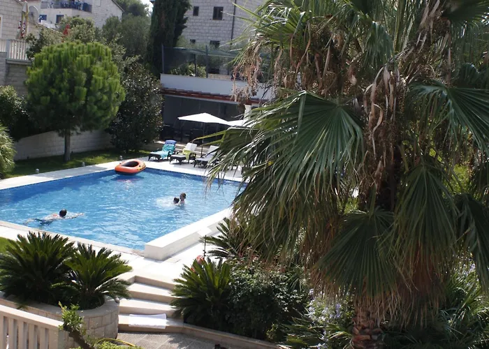 Apartamento Luxurioeses Mit Privater Terrasse By Interhome Splitska