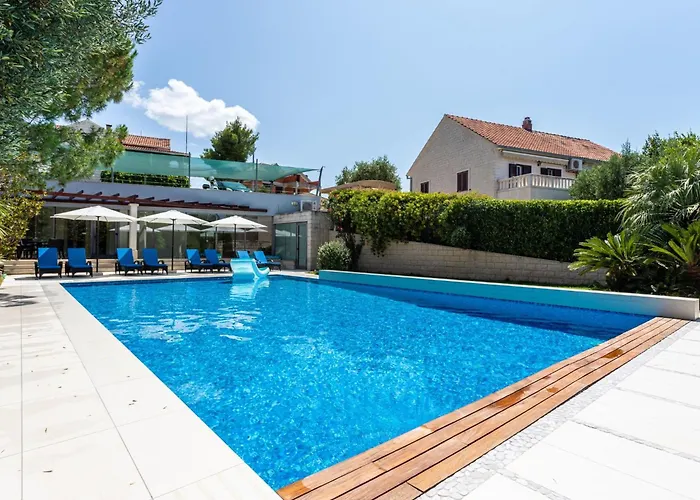 Luxurioeses Mit Privater Terrasse By Interhome Apartamento