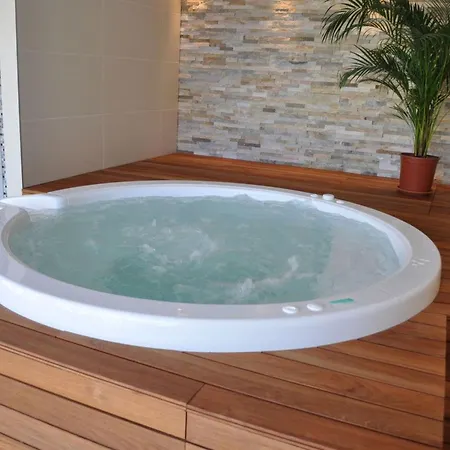 Luxurioeses Mit Privater Terrasse By Interhome *