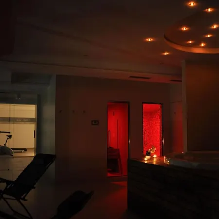 Luxurioeses Mit Privater Terrasse By Interhome 스프리트스카