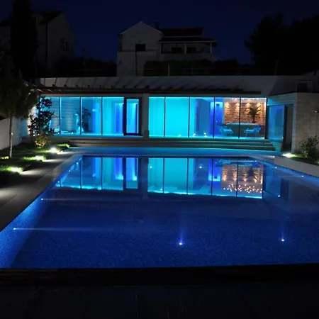 Luxurioeses Mit Privater Terrasse By Interhome Appartement