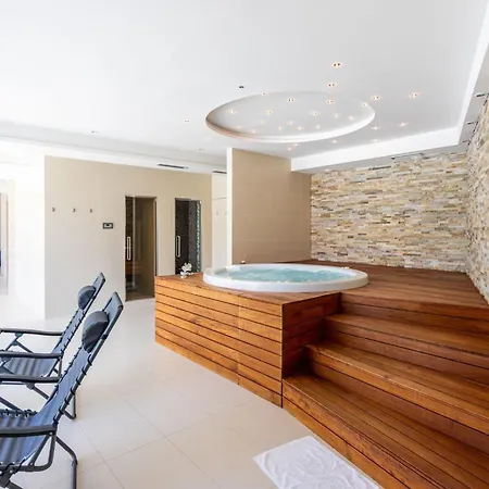 Luxurioeses Mit Privater Terrasse By Interhome 公寓 斯普利特卡