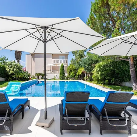 Luxurioeses Mit Privater Terrasse By Interhome 公寓 斯普利特卡