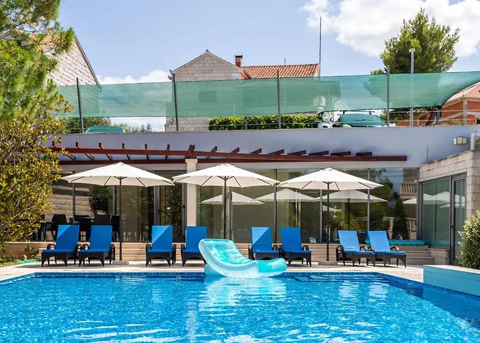 Luxurioeses Mit Privater Terrasse By Interhome سبليتسكا