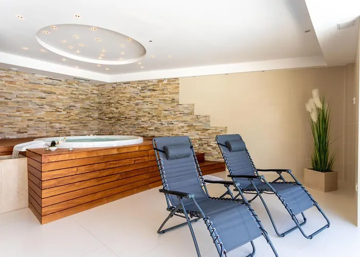 شقة Luxurioeses Mit Privater Terrasse By Interhome *